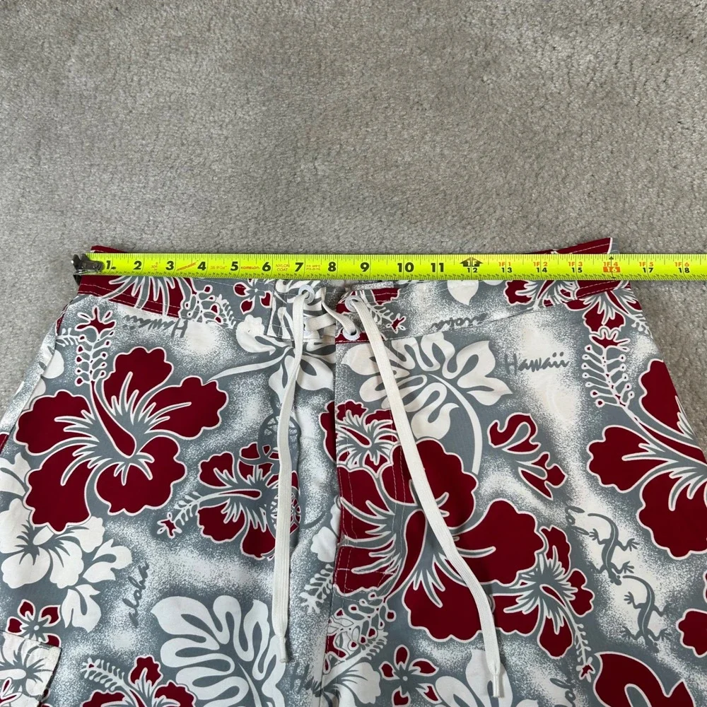 Vintage M.V Fashion Board Shorts Mens 33 Red Tropical Hibiscus Floral Swim Trunk